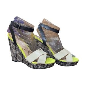 Stylish Black and Cream SAM & LIBBY Wedge‎ Sandals SZ 8.5 Neon Green